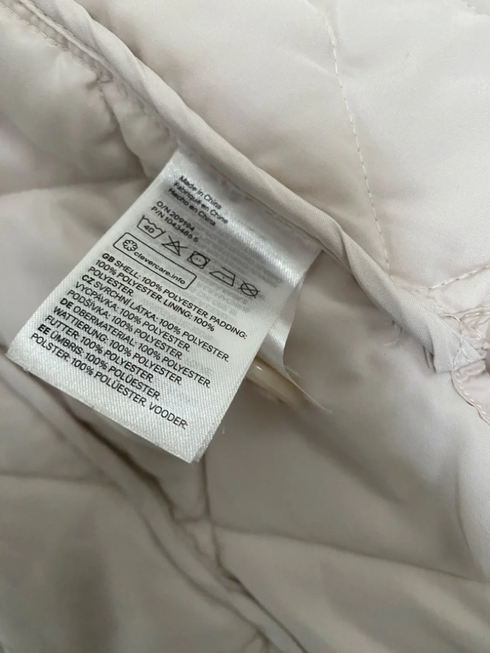 Quilted Lightweight Spring Shell Jacket in Beige - Picture 3 of 6